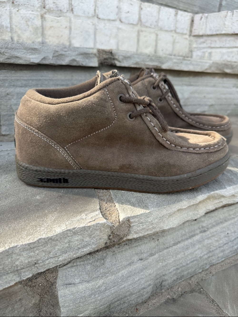 Ipath Cats skate shoes in Brown suede